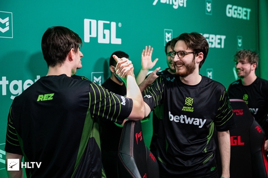 四川电竞产业蓬勃发展总产值突破120亿元